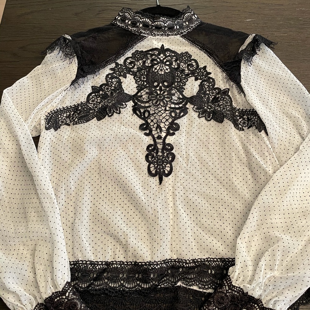 Women blouse